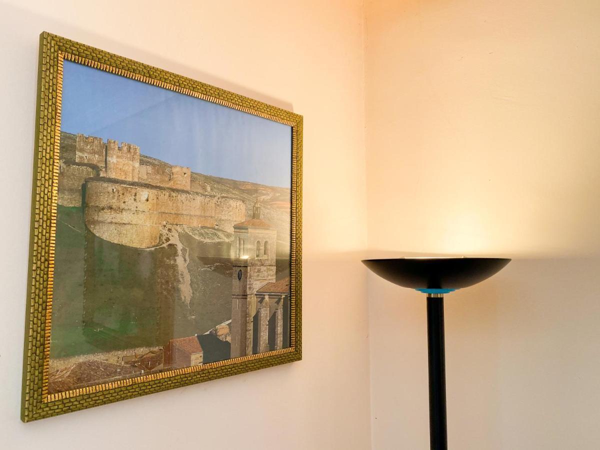 Vivienda Turistica Los Leones Berlanga de Duero Exteriör bild