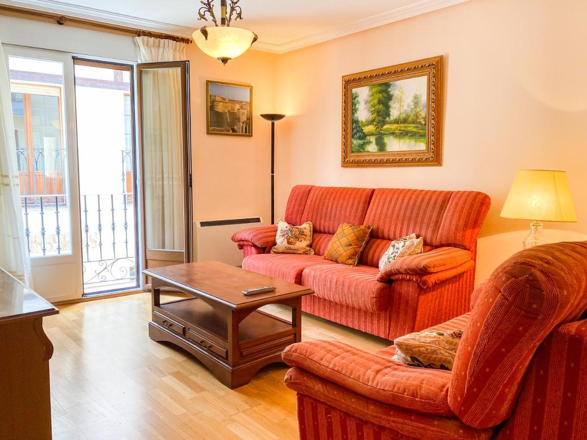 Vivienda Turistica Los Leones Berlanga de Duero Exteriör bild
