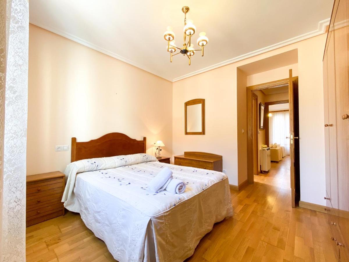 Vivienda Turistica Los Leones Berlanga de Duero Exteriör bild