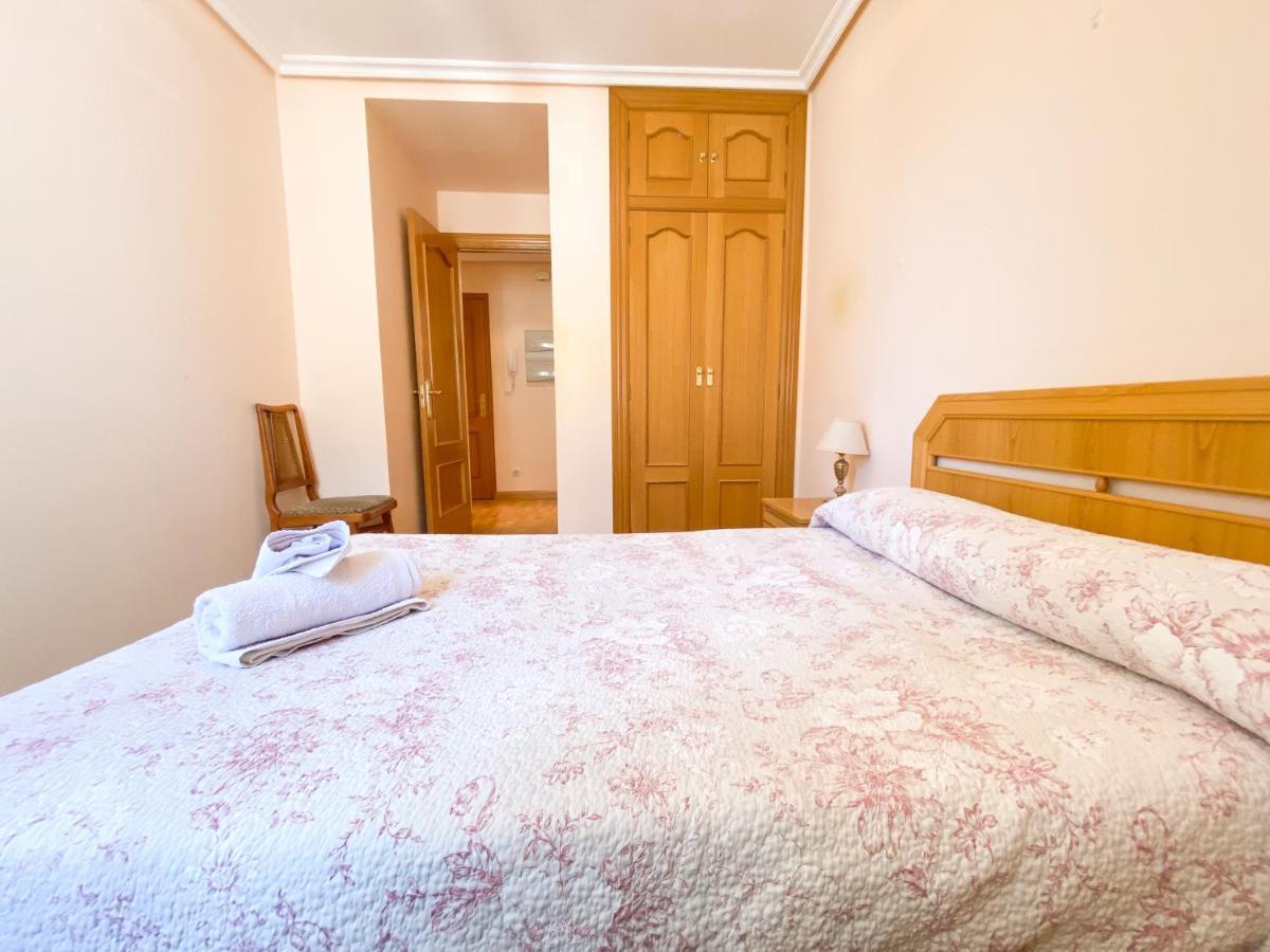 Vivienda Turistica Los Leones Berlanga de Duero Exteriör bild
