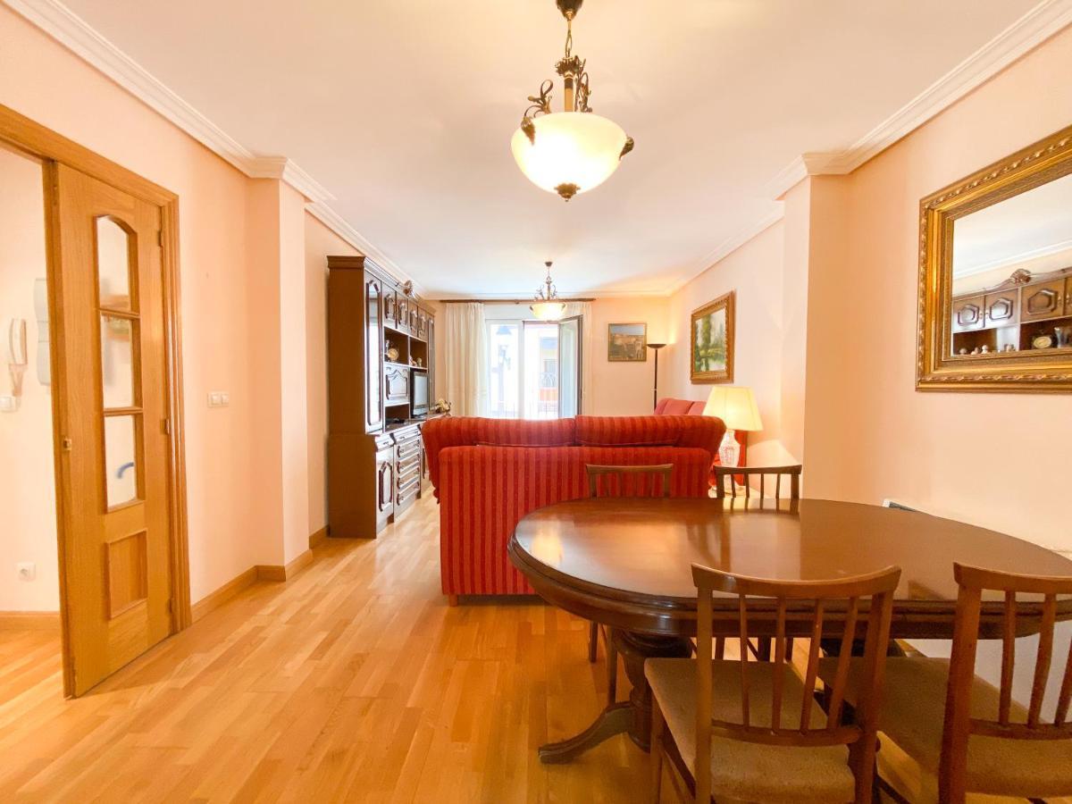 Vivienda Turistica Los Leones Berlanga de Duero Exteriör bild
