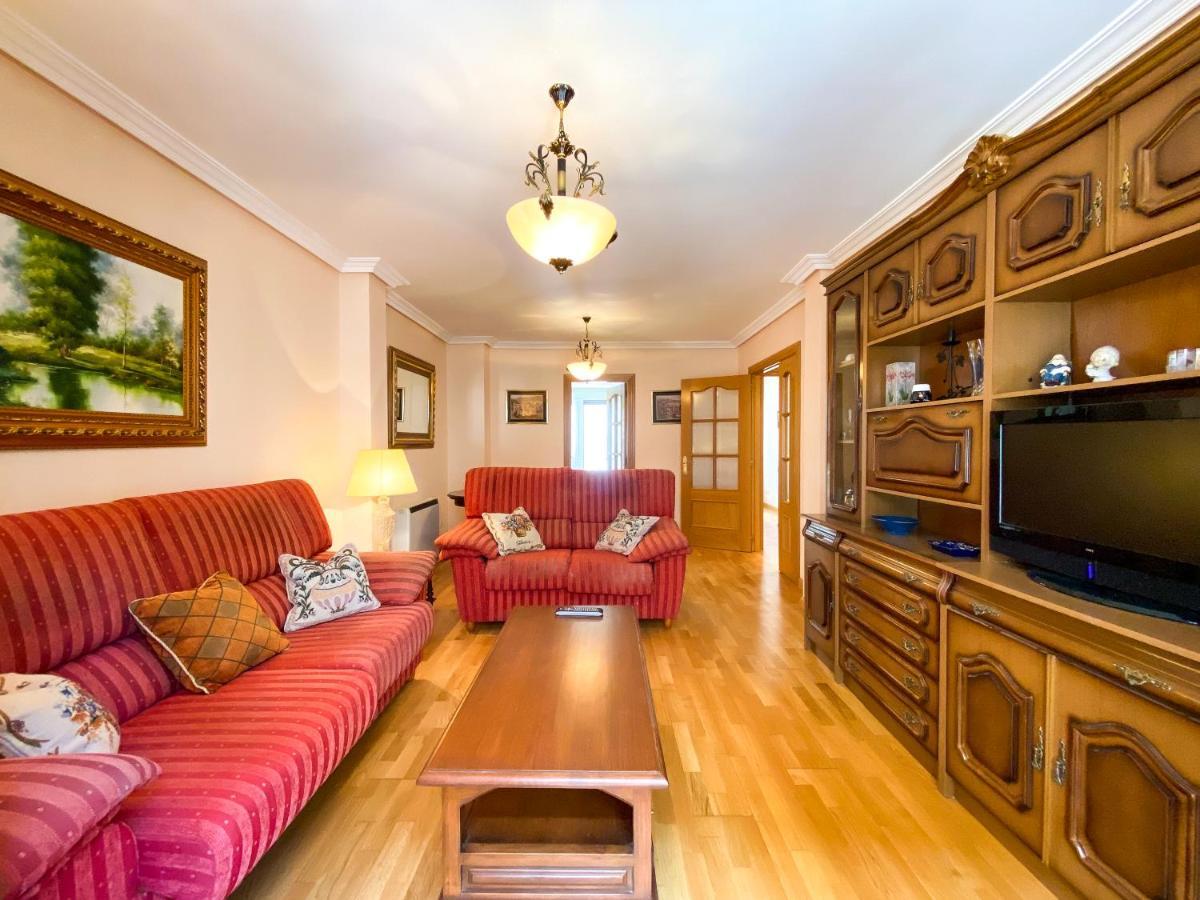 Vivienda Turistica Los Leones Berlanga de Duero Exteriör bild