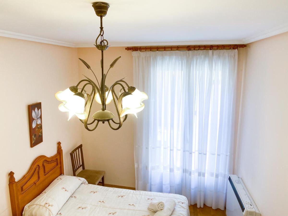 Vivienda Turistica Los Leones Berlanga de Duero Exteriör bild