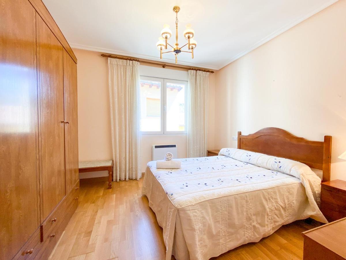 Vivienda Turistica Los Leones Berlanga de Duero Exteriör bild
